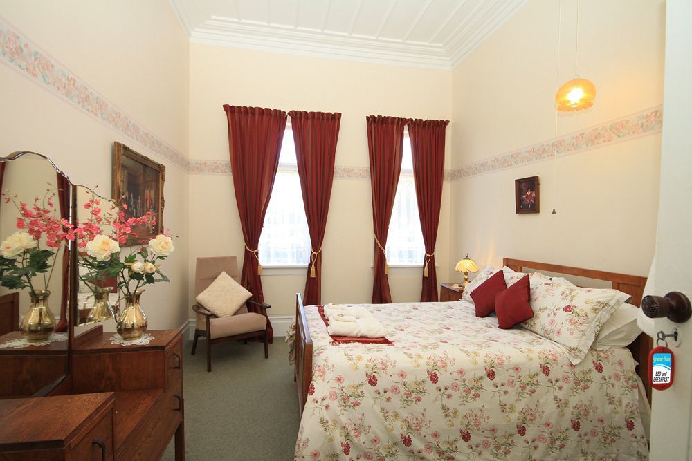 Braemar House And Yha Whanganui